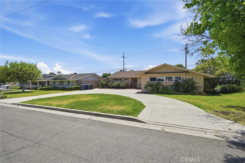 5041 Ridglea Avenue Buena Park, CA 90621