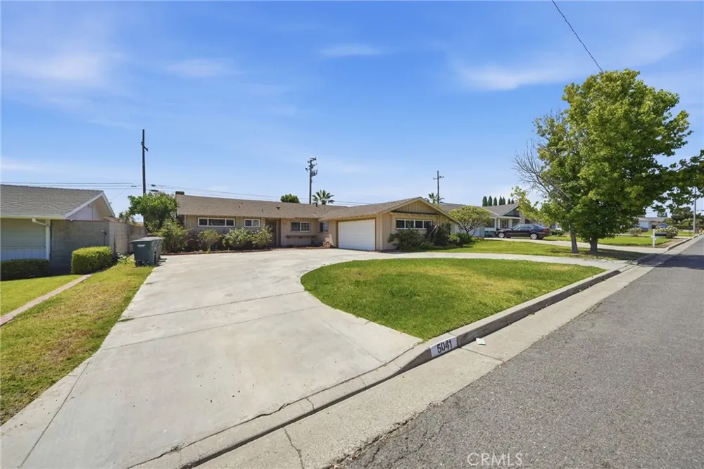 5041 Ridglea Avenue Buena Park, CA 90621