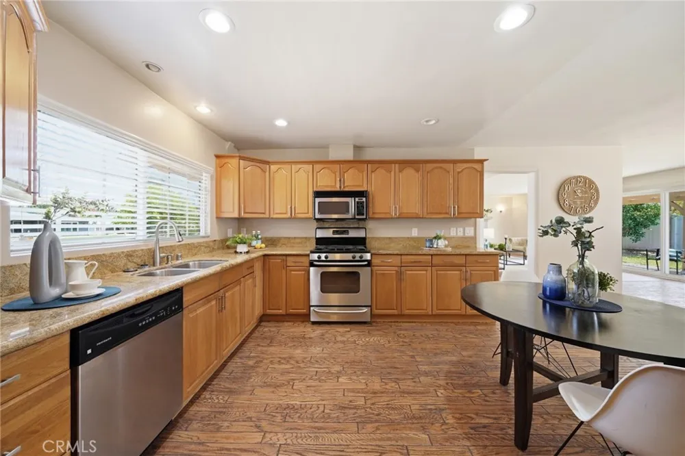 5041 Ridglea Avenue Buena Park, CA 90621
