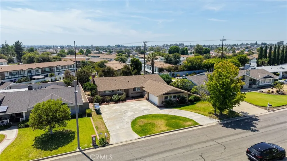 5041 Ridglea Avenue Buena Park, CA 90621