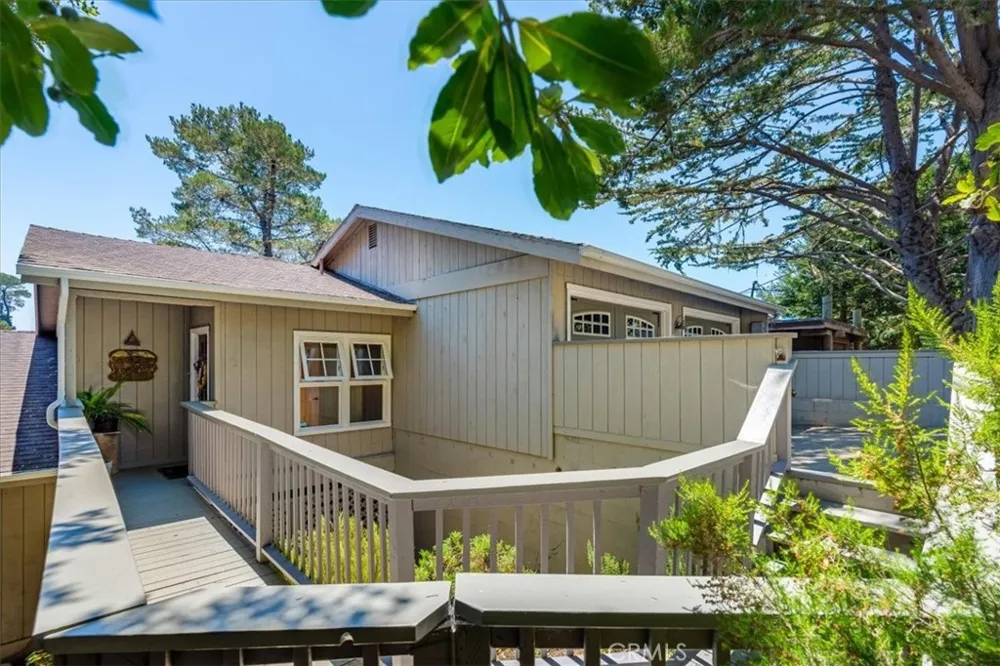 930 Suffolk Street Cambria, CA 93428