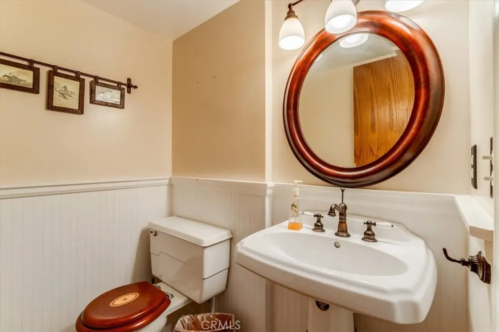 930 Suffolk Street Cambria, CA 93428