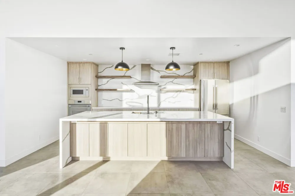 250 Ducor Avenue Landers, CA 92284