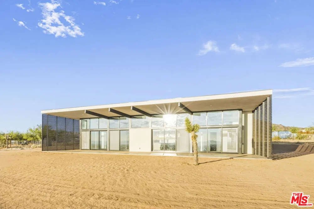 250 Ducor Avenue Landers, CA 92284
