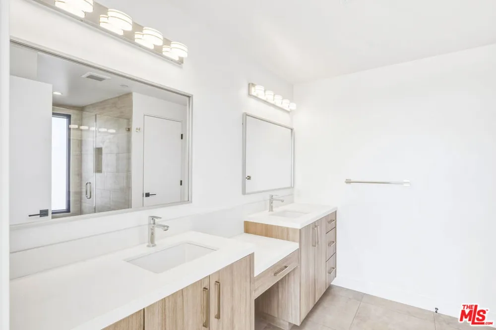250 Ducor Avenue Landers, CA 92284