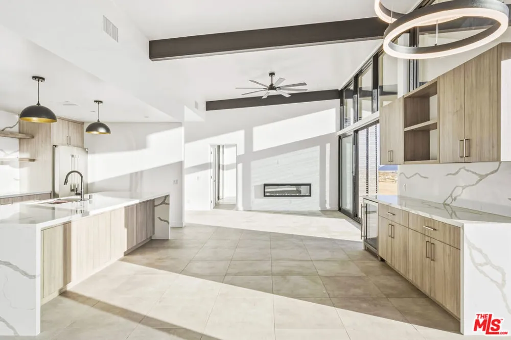 250 Ducor Avenue Landers, CA 92284