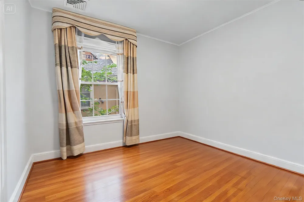 609 161st Street Whitestone, NY 11357