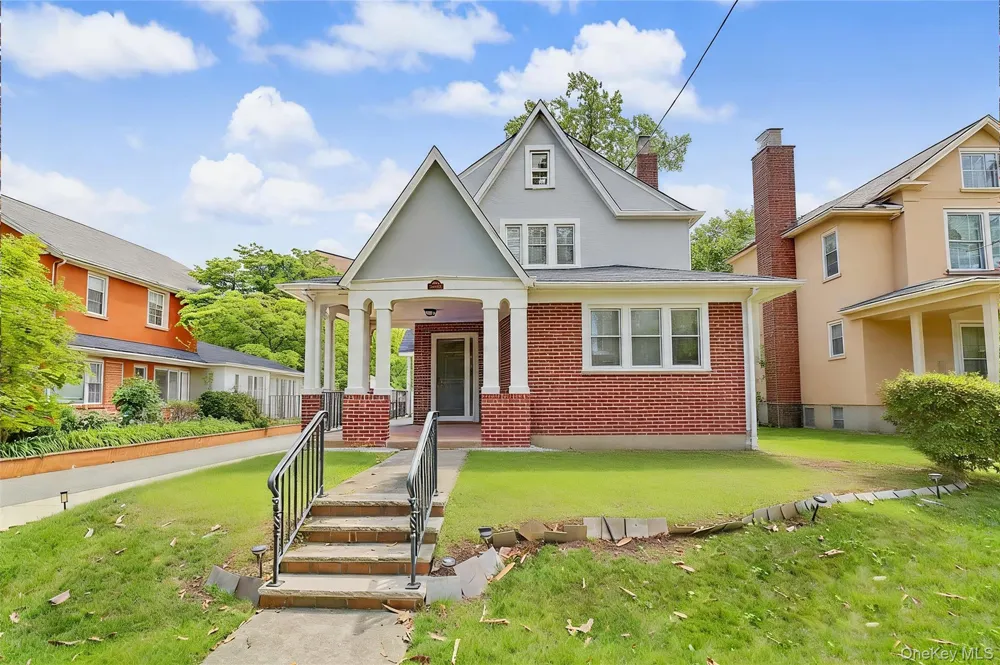 609 161st Street Whitestone, NY 11357