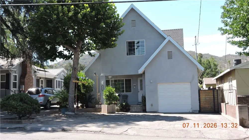 7818 Apperson Sunland, CA 91040