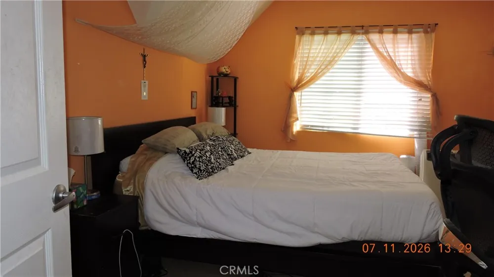 7818 Apperson Sunland, CA 91040
