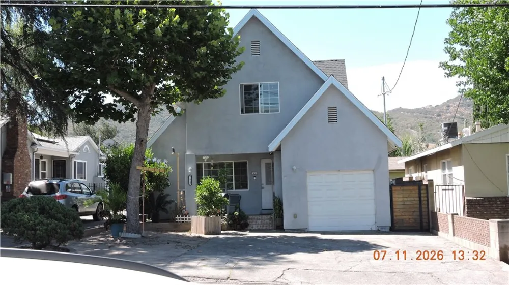7818 Apperson Sunland, CA 91040