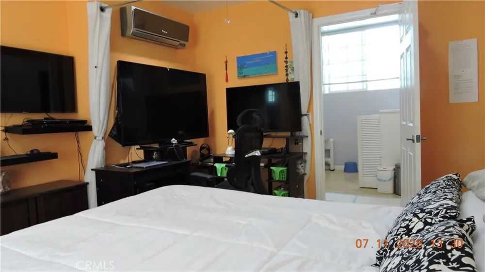 7818 Apperson Sunland, CA 91040
