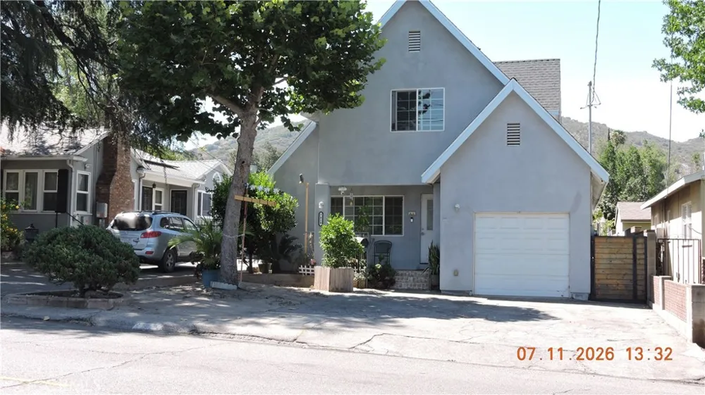 7818 Apperson Sunland, CA 91040
