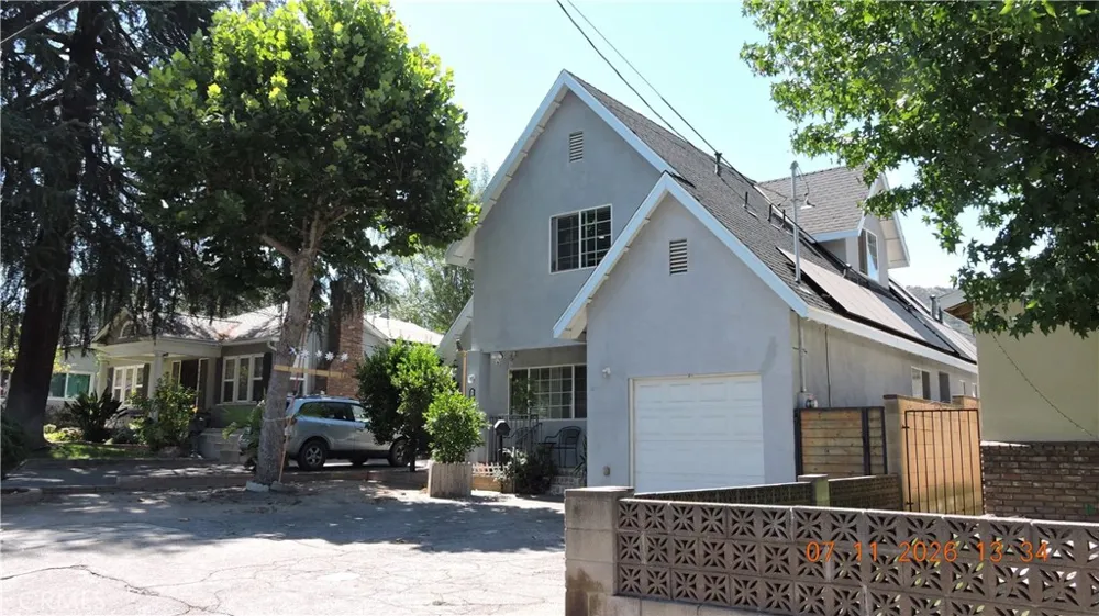 7818 Apperson Sunland, CA 91040