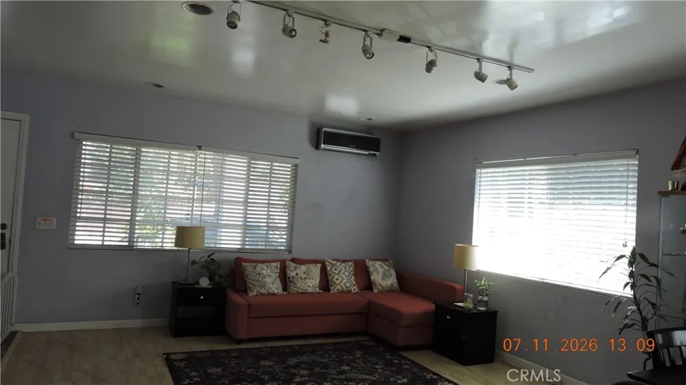 7818 Apperson Sunland, CA 91040