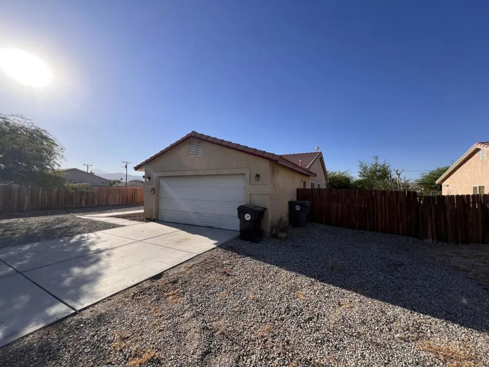 1276 Nile Drive Thermal, CA 92274