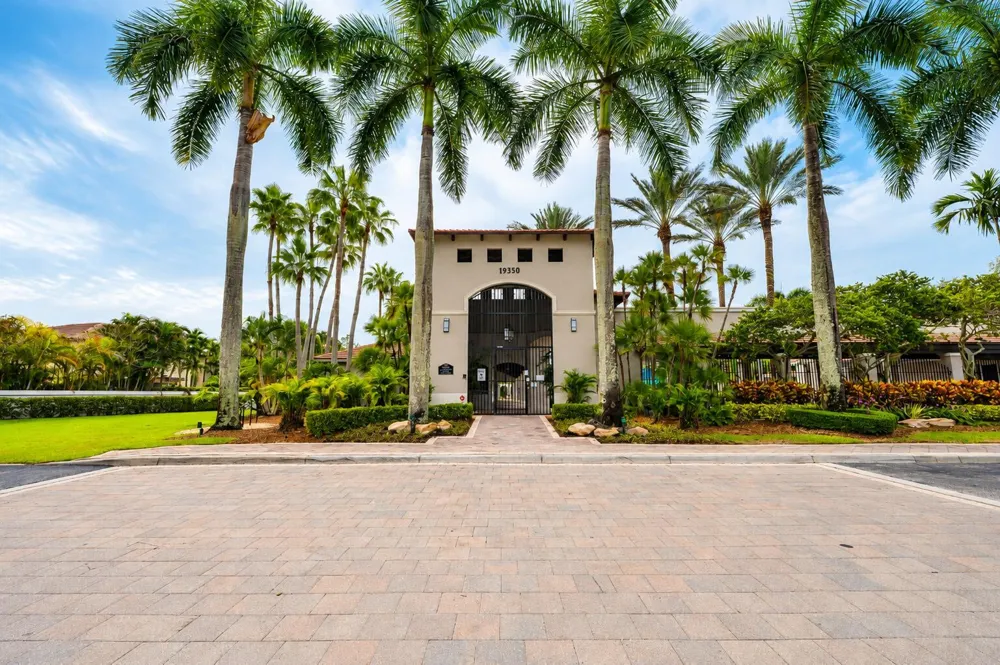 19428 Estuary Drive Boca Raton, FL 33498