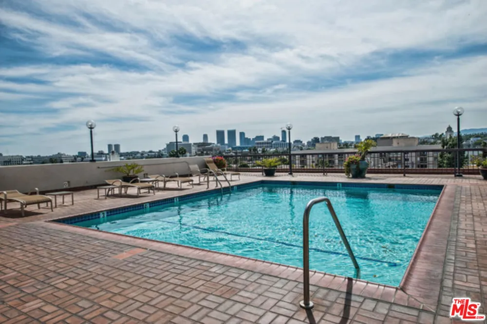 325 Oakhurst Drive #PH2 Beverly Hills, CA 90210