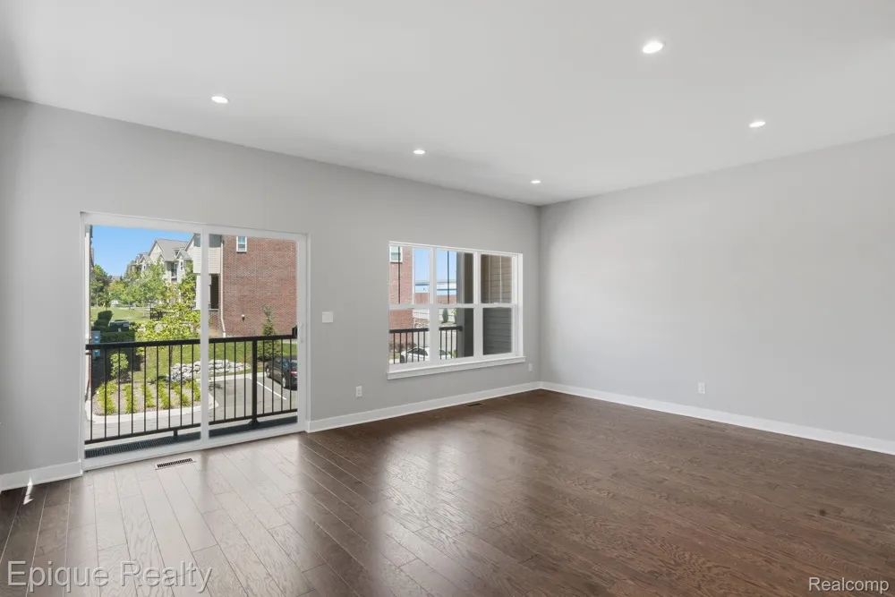 25549 Grandview Lane #31 Novi City, MI 48375