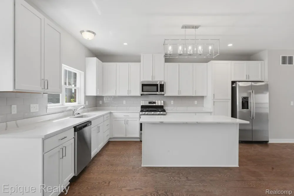 25549 Grandview Lane #31 Novi City, MI 48375