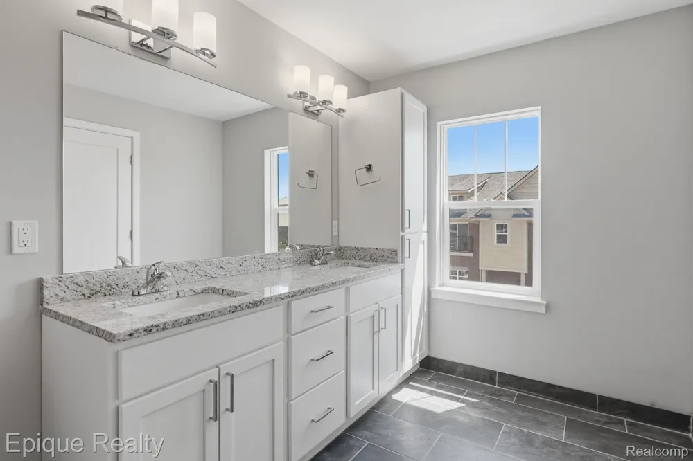 25549 Grandview Lane #31 Novi City, MI 48375