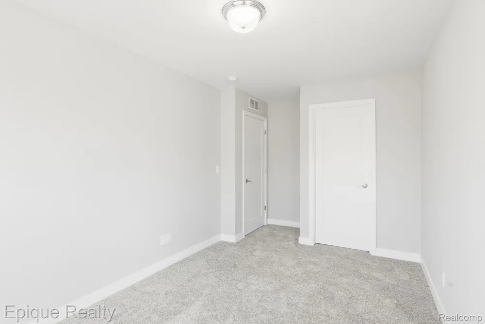 25549 Grandview Lane #31 Novi City, MI 48375