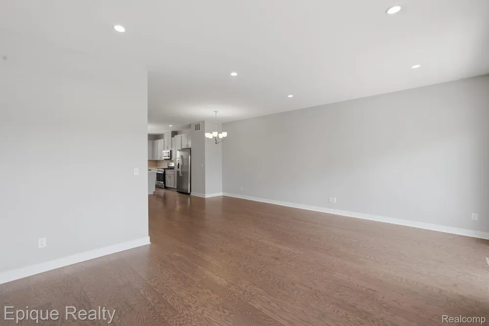 25558 Grandview Lane #38 Novi City, MI 48375