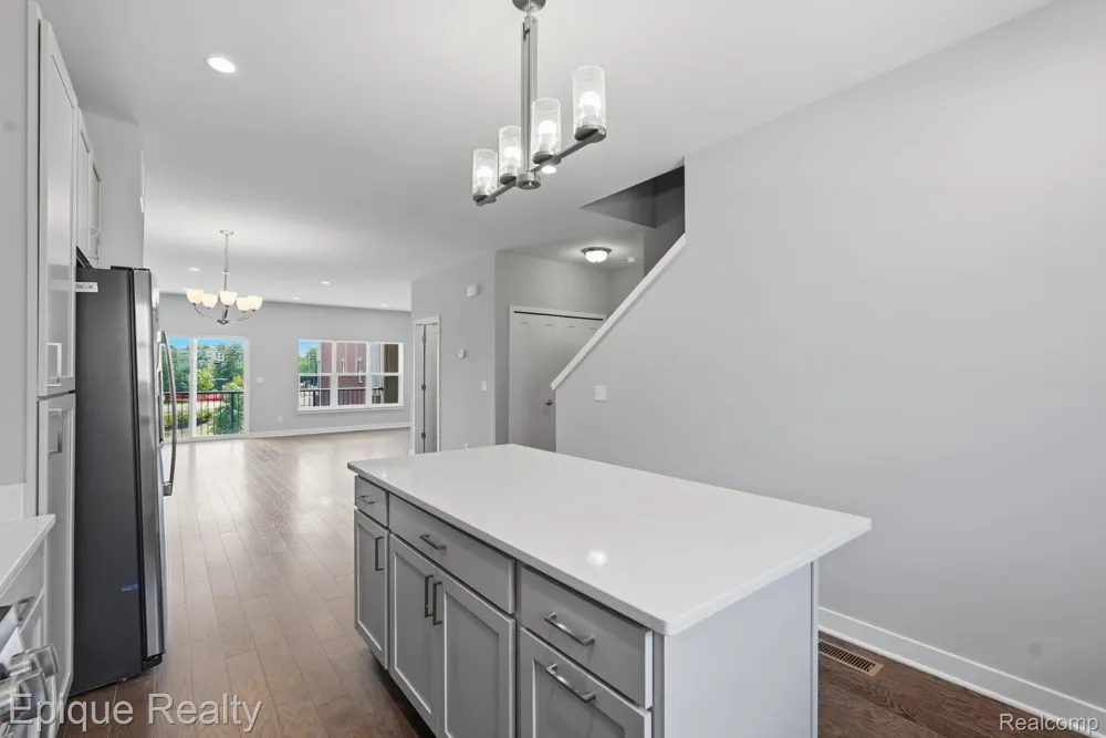 25558 Grandview Lane #38 Novi City, MI 48375