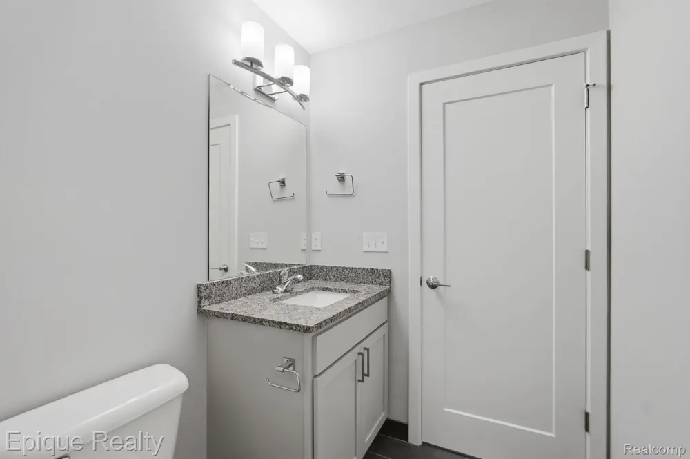 25558 Grandview Lane #38 Novi City, MI 48375