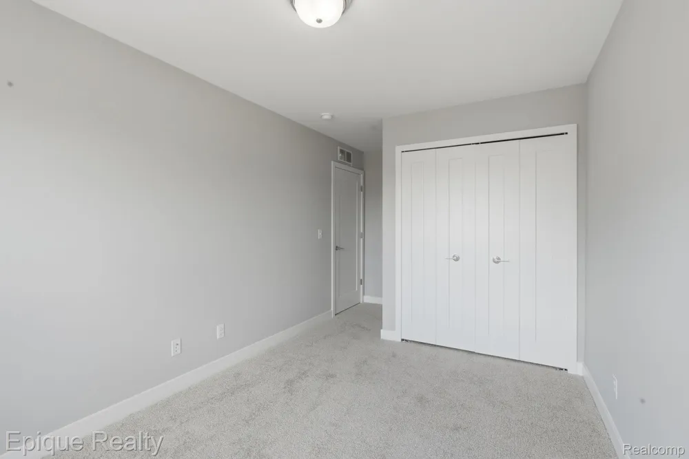 25558 Grandview Lane #38 Novi City, MI 48375