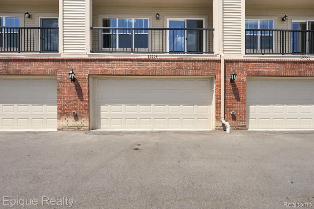 25558 Grandview Lane #38 Novi City, MI 48375