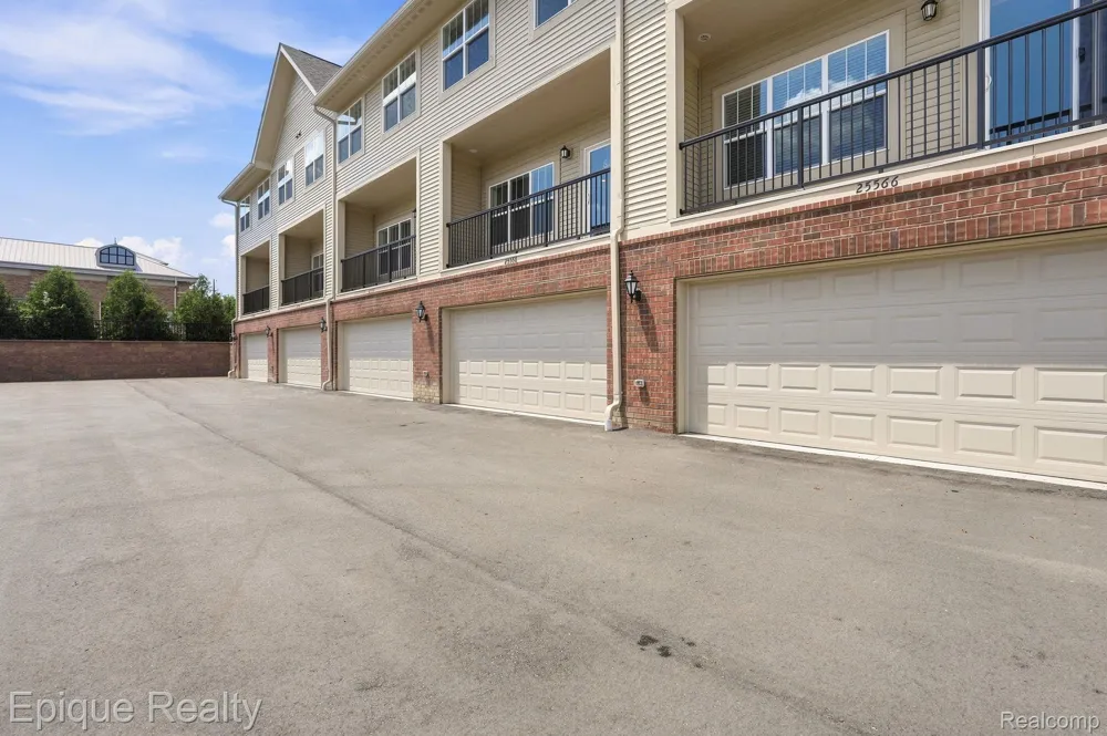 25558 Grandview Lane #38 Novi City, MI 48375