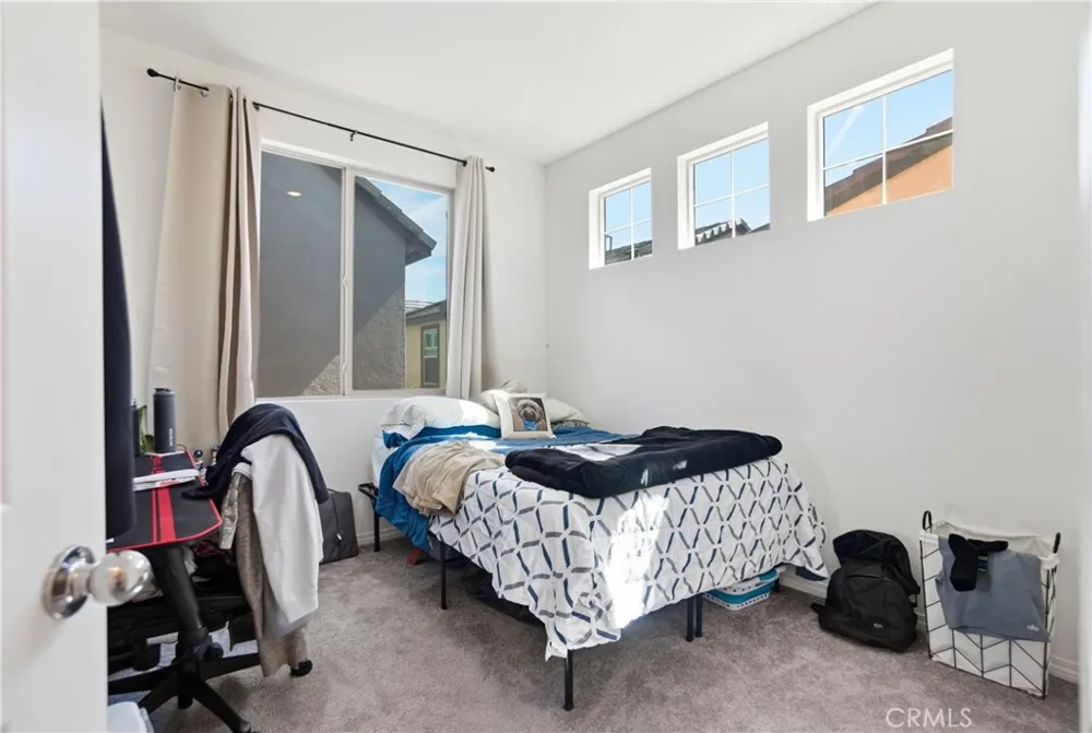 16651 Snowdrop #1 Fontana, CA 92336