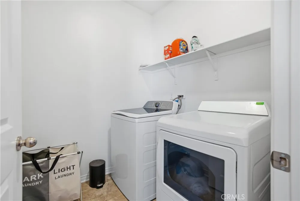 16651 Snowdrop #1 Fontana, CA 92336