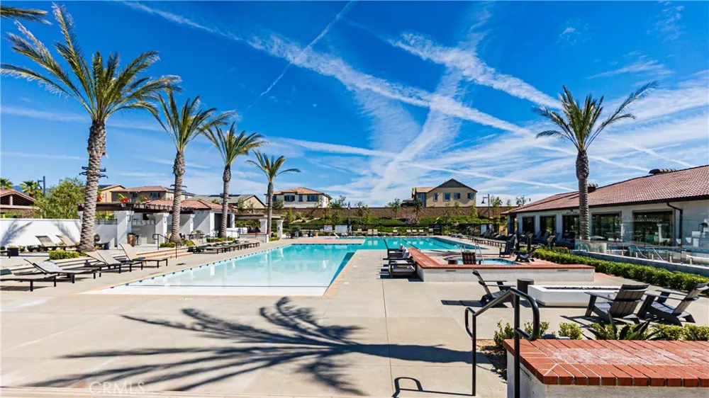 16651 Snowdrop #1 Fontana, CA 92336