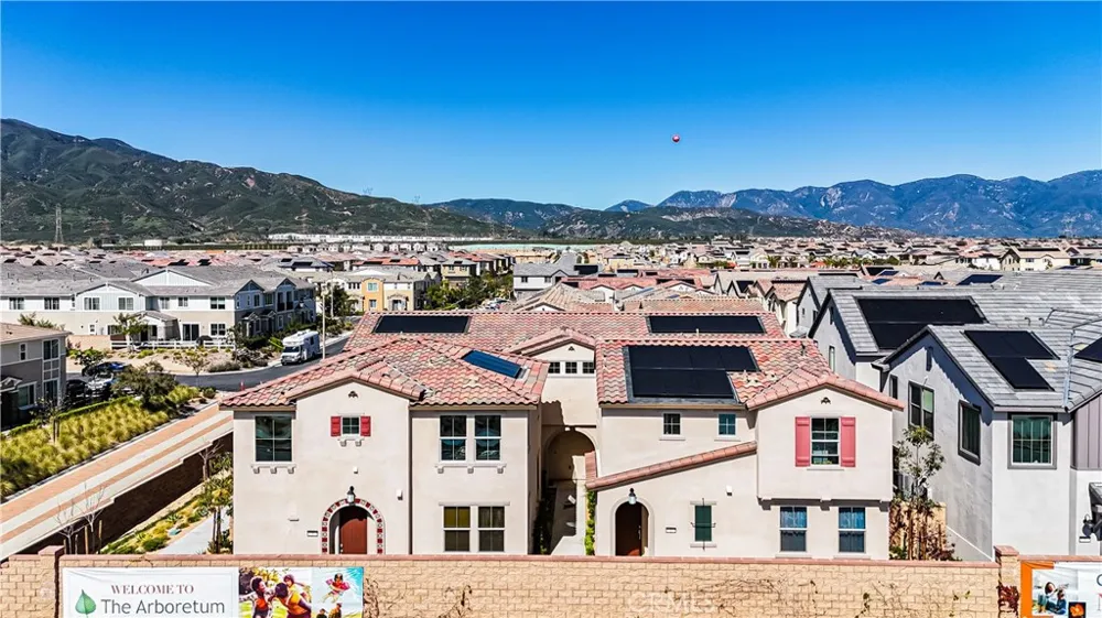 16651 Snowdrop #1 Fontana, CA 92336