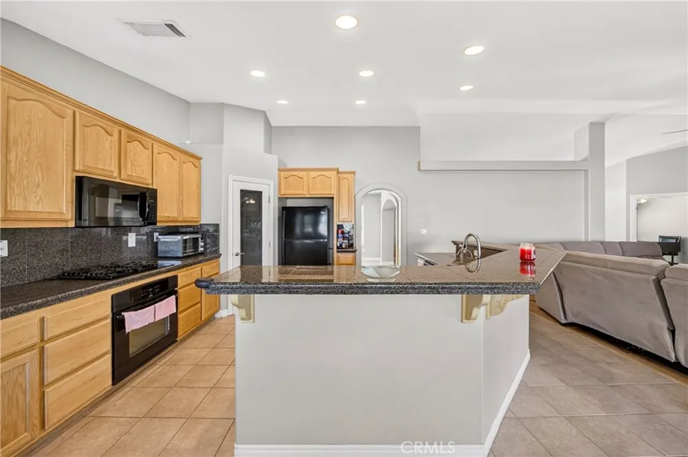 10624 Nugget Phelan, CA 92371