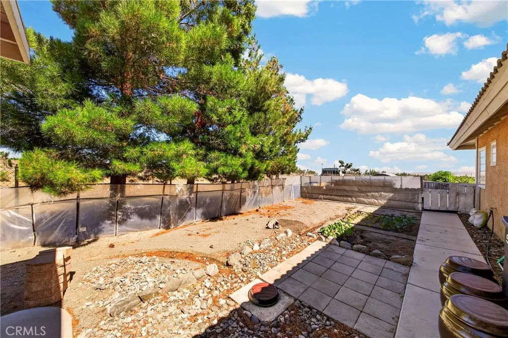 10624 Nugget Phelan, CA 92371
