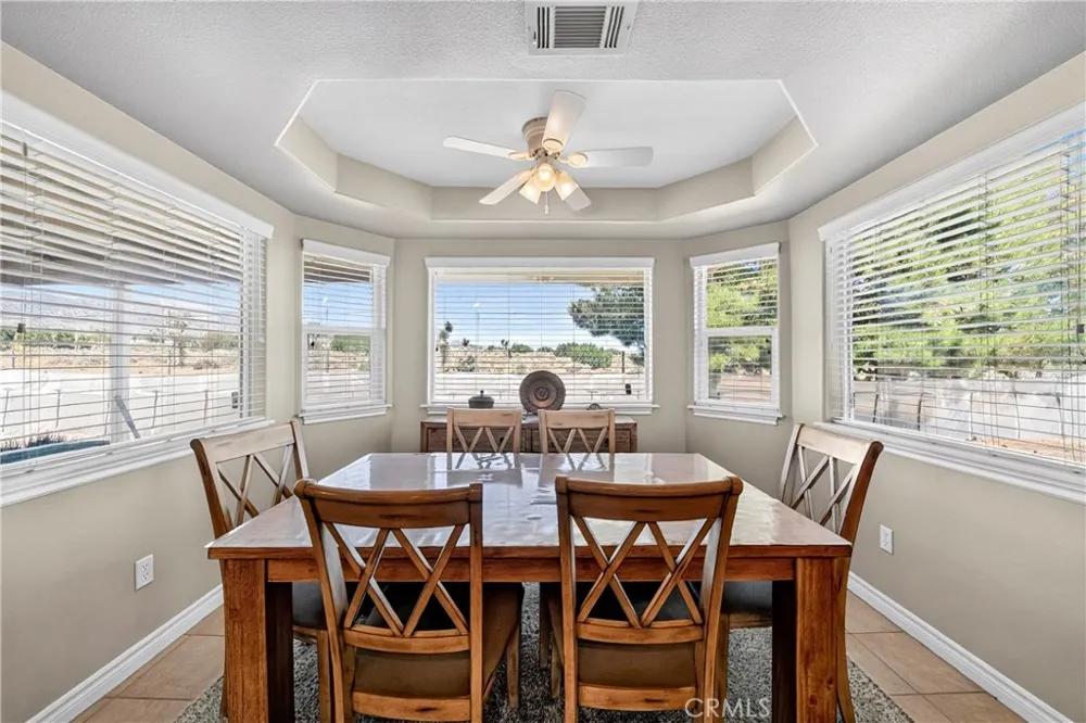 10624 Nugget Phelan, CA 92371