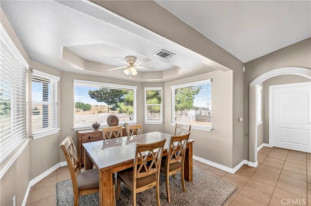 10624 Nugget Phelan, CA 92371