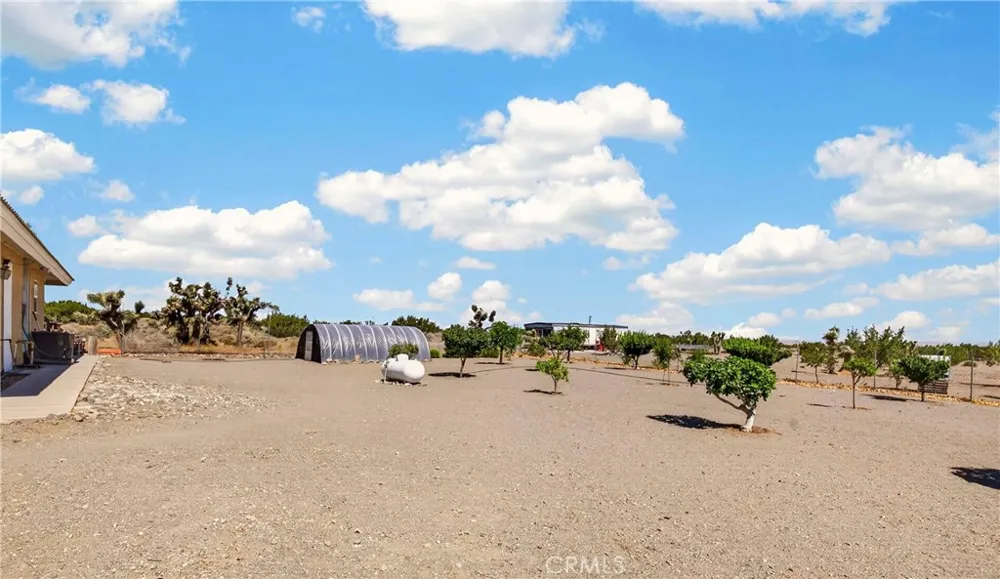 10624 Nugget Phelan, CA 92371