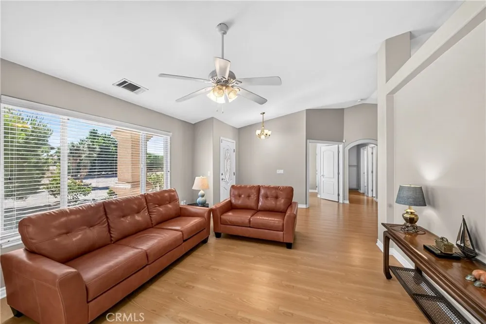 10624 Nugget Phelan, CA 92371