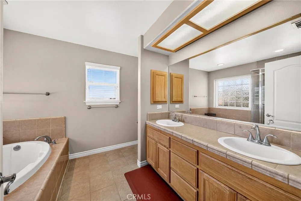 10624 Nugget Phelan, CA 92371