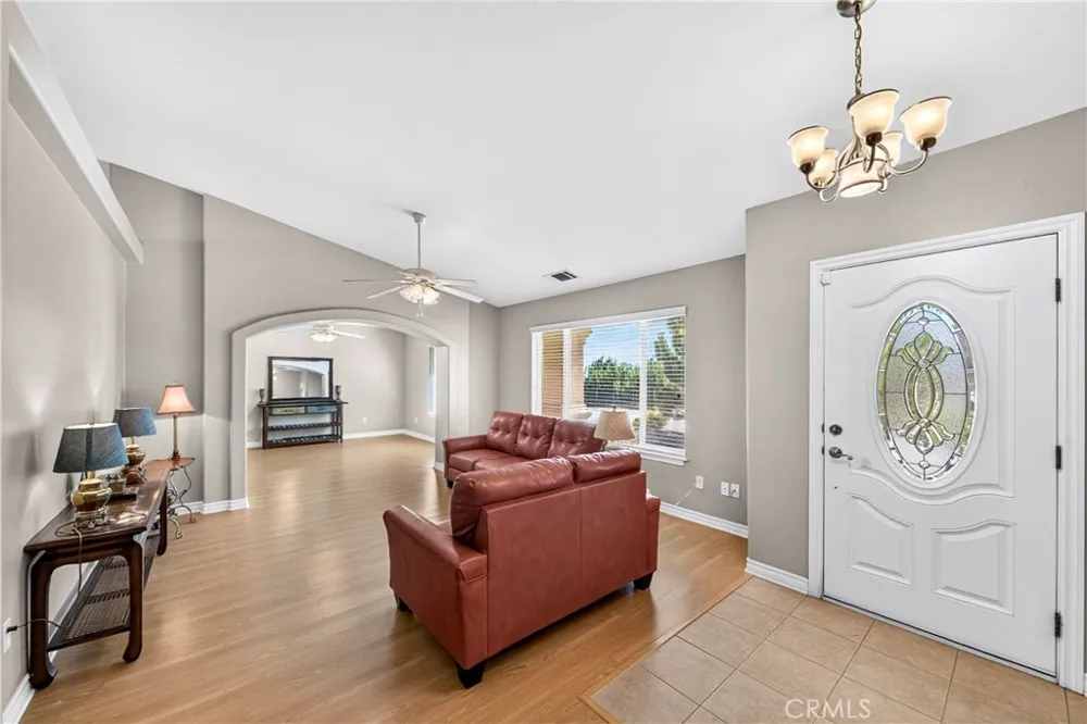 10624 Nugget Phelan, CA 92371