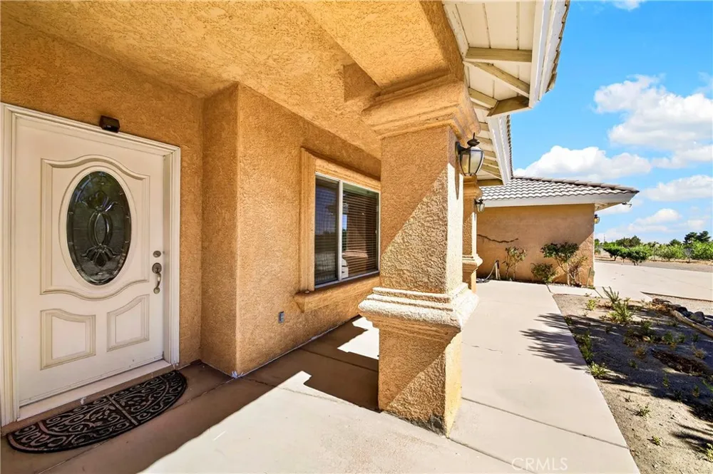 10624 Nugget Phelan, CA 92371