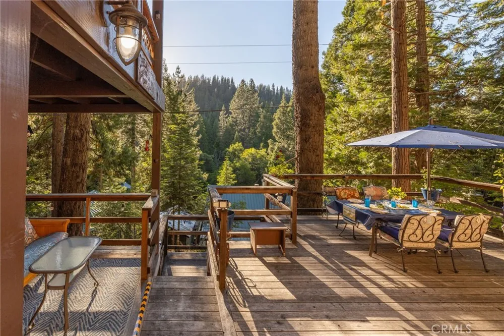 49988 Locust Oakhurst, CA 93644