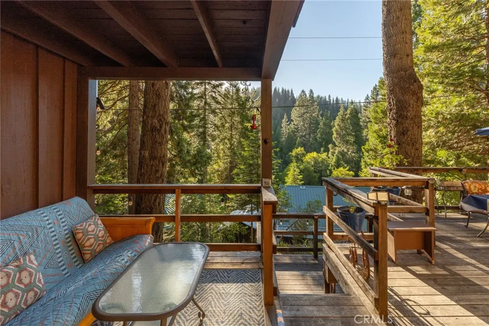 49988 Locust Oakhurst, CA 93644