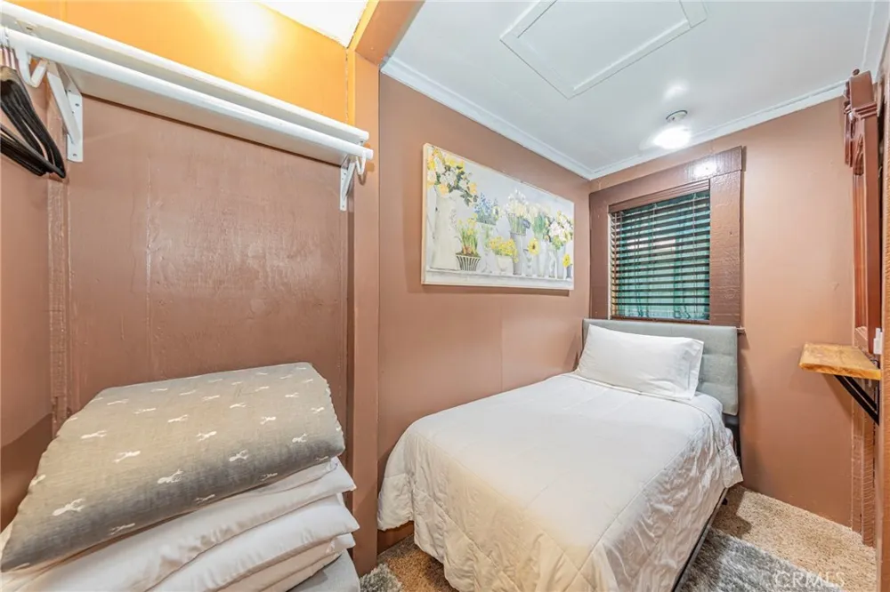 49988 Locust Oakhurst, CA 93644