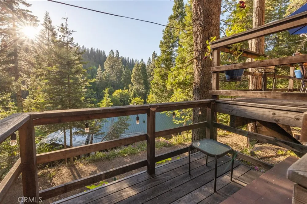 49988 Locust Oakhurst, CA 93644