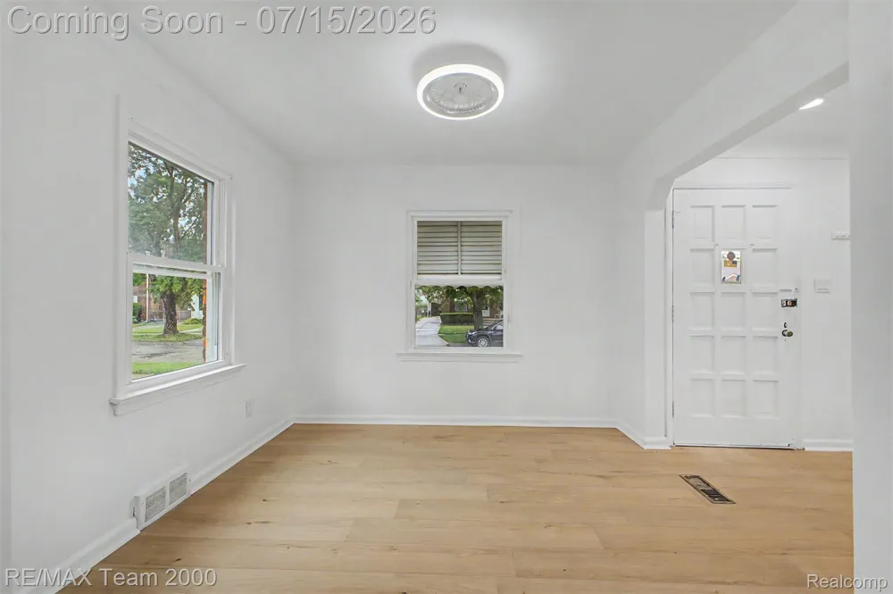 1670 Riverbank Street Lincoln Park City, MI 48146